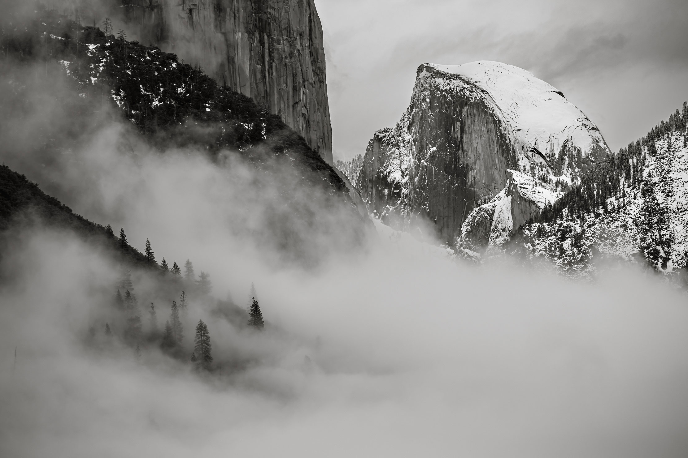 32-Yosemite-Half-Dome-winter-fog-El-Cap