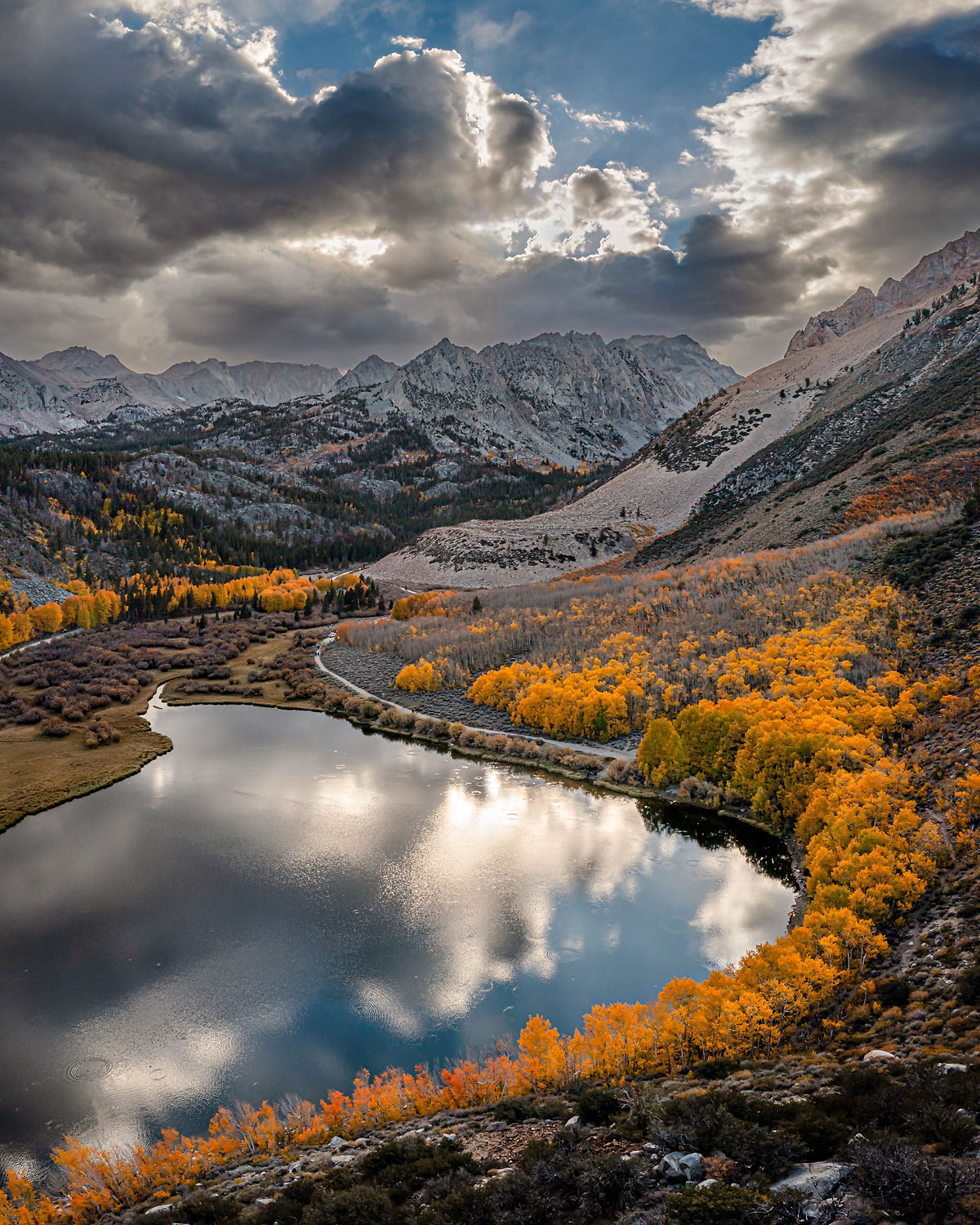 40-Eastern-Sierra-North-Lake-autumn