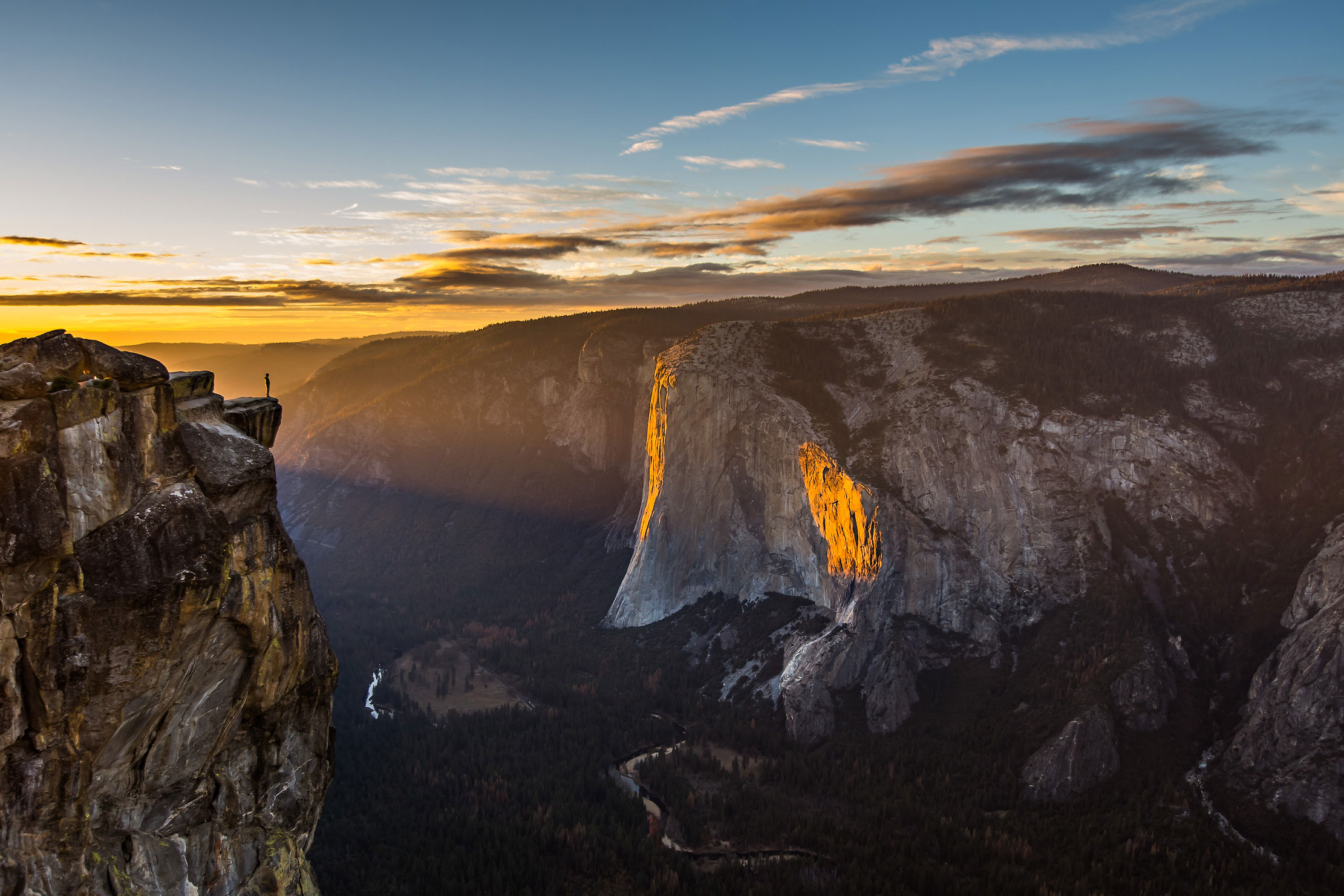 Yosemite Taft Point Sunset