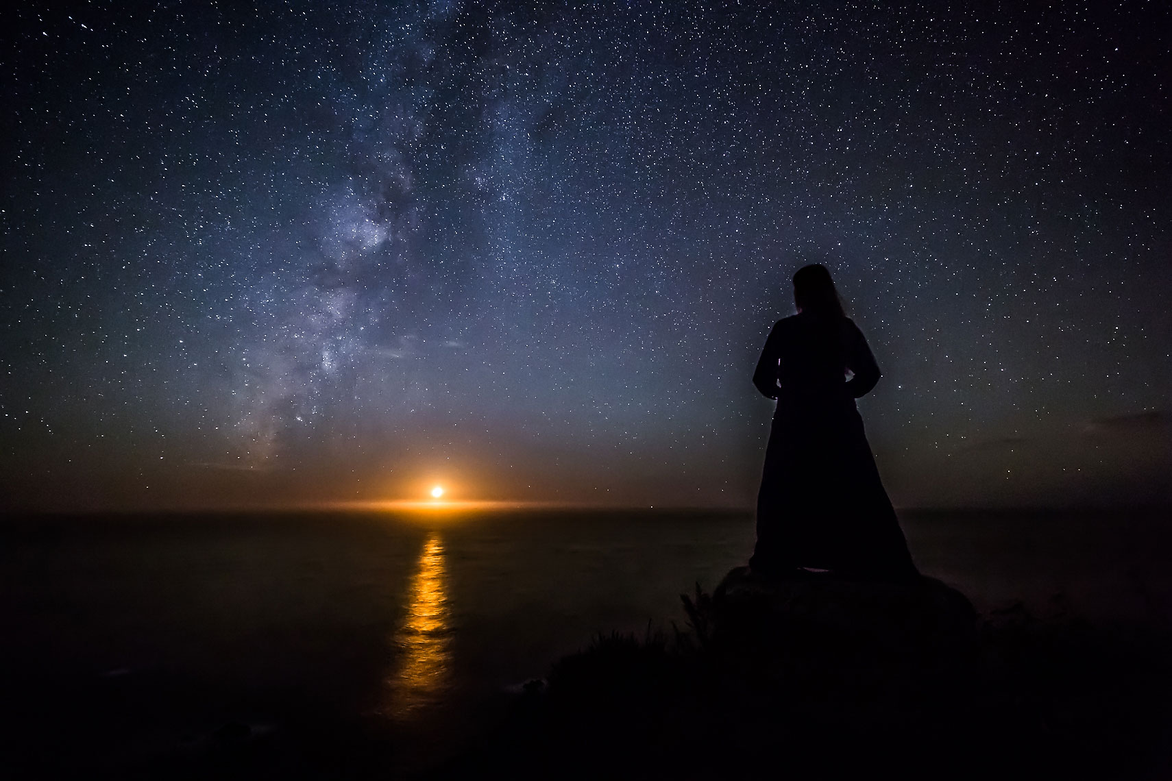 Big Sur Moonset Goddess