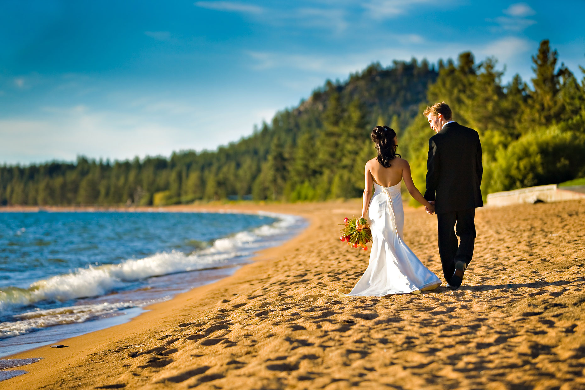 Lake Tahoe beach wedding photographer.