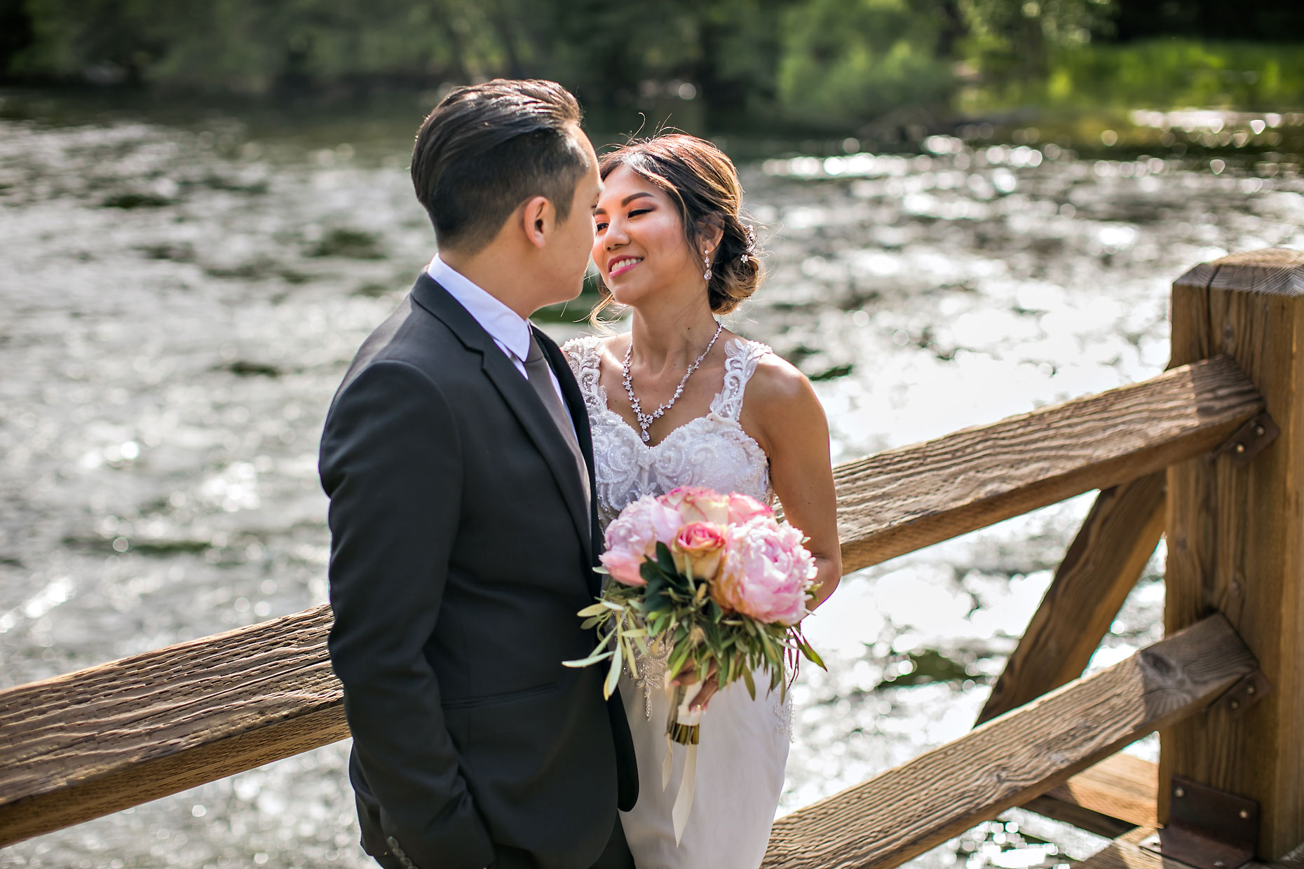 Yosemite bridge wedding & elopement photographer.