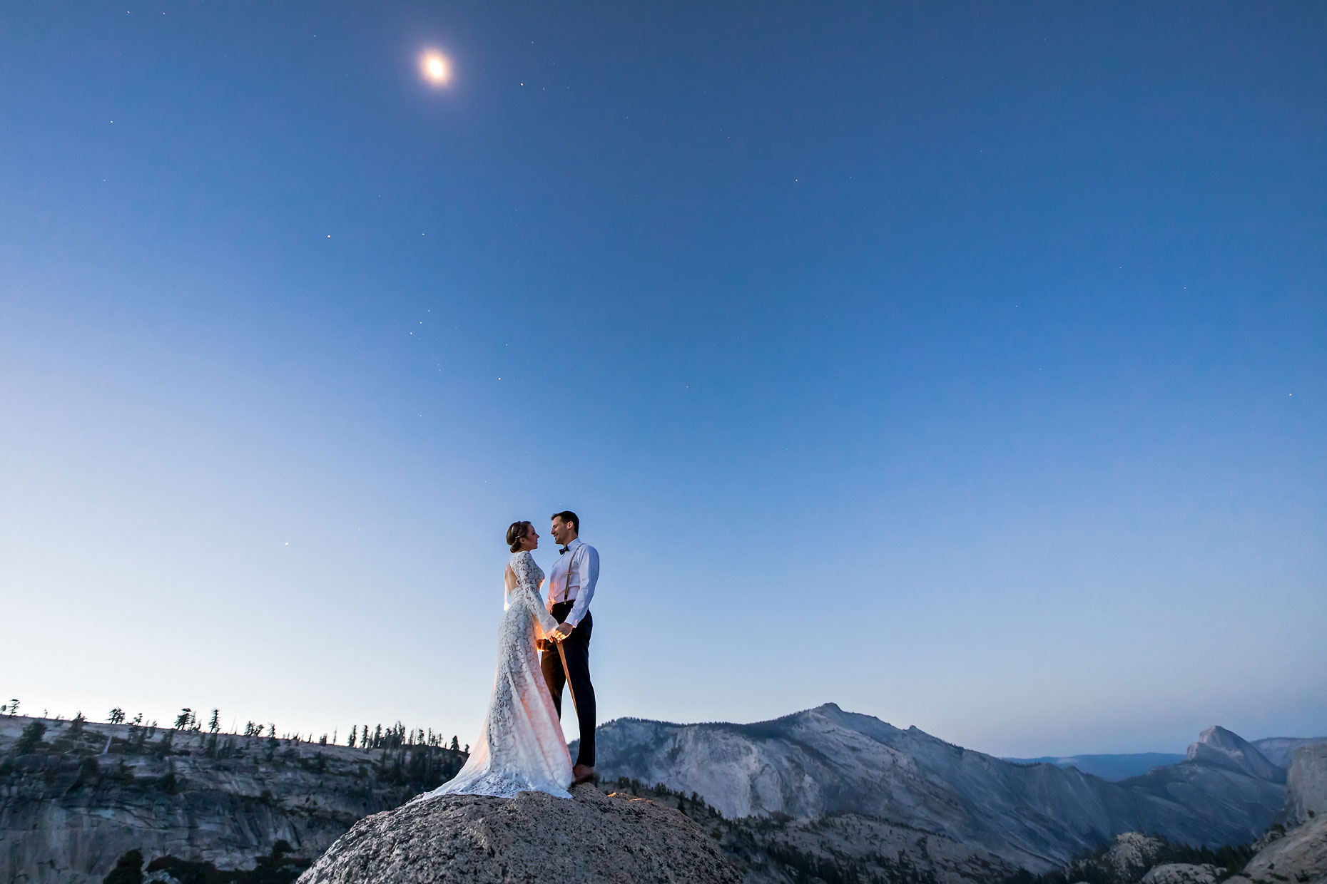 Tuolumne intimate wedding photography with moon.