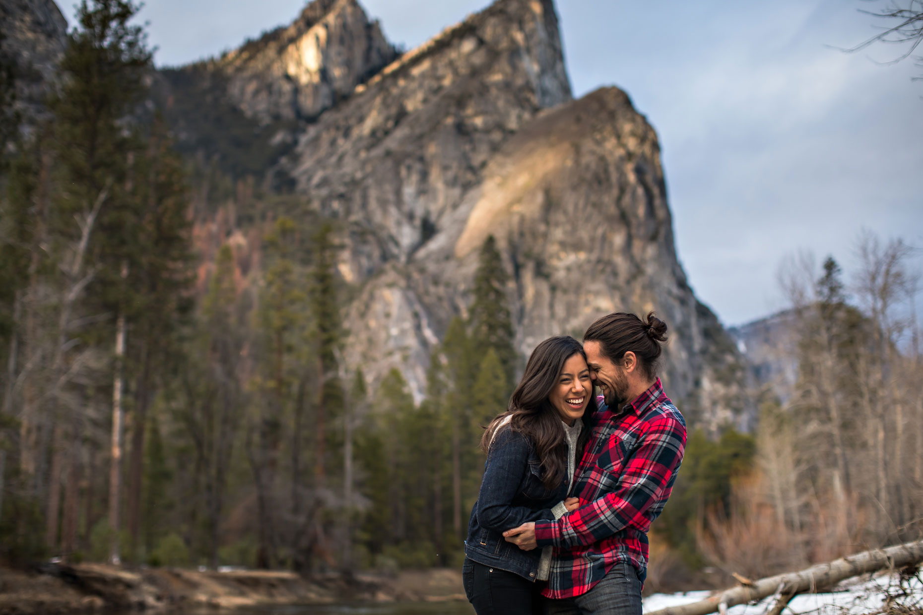 Yosemite adventure session couple photographer.